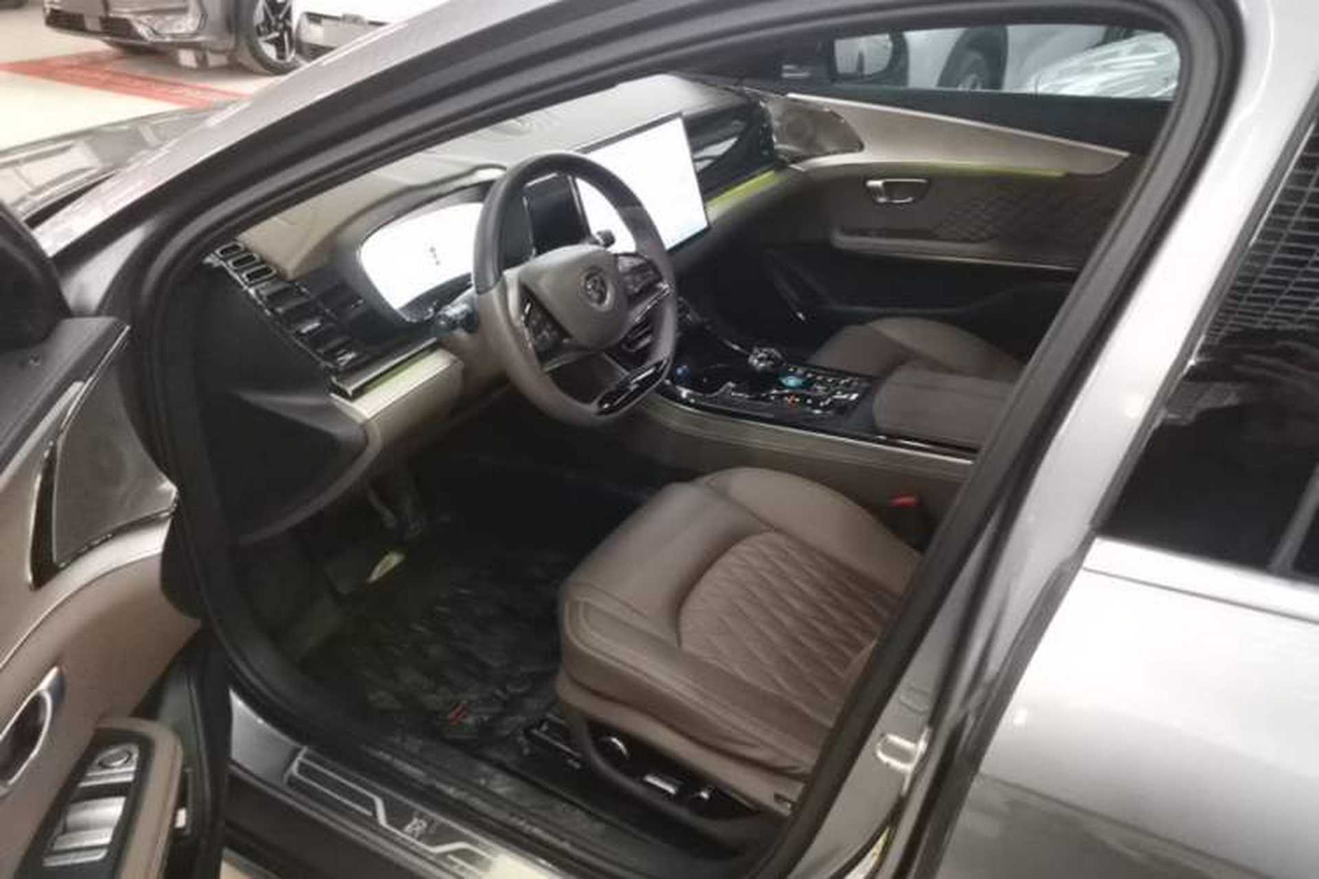 Used BYD Han 2023 EV Champion Edition 506KM Front-Wheel-Drive Premium Model Driver Seat
