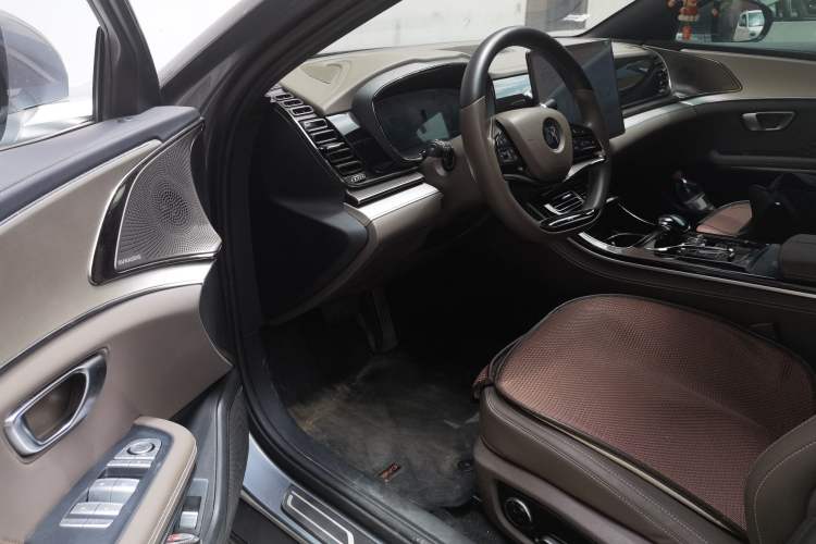 Used BYD Han 2023 DM-i Champion Edition 121KM Prestige Model Driver Seat