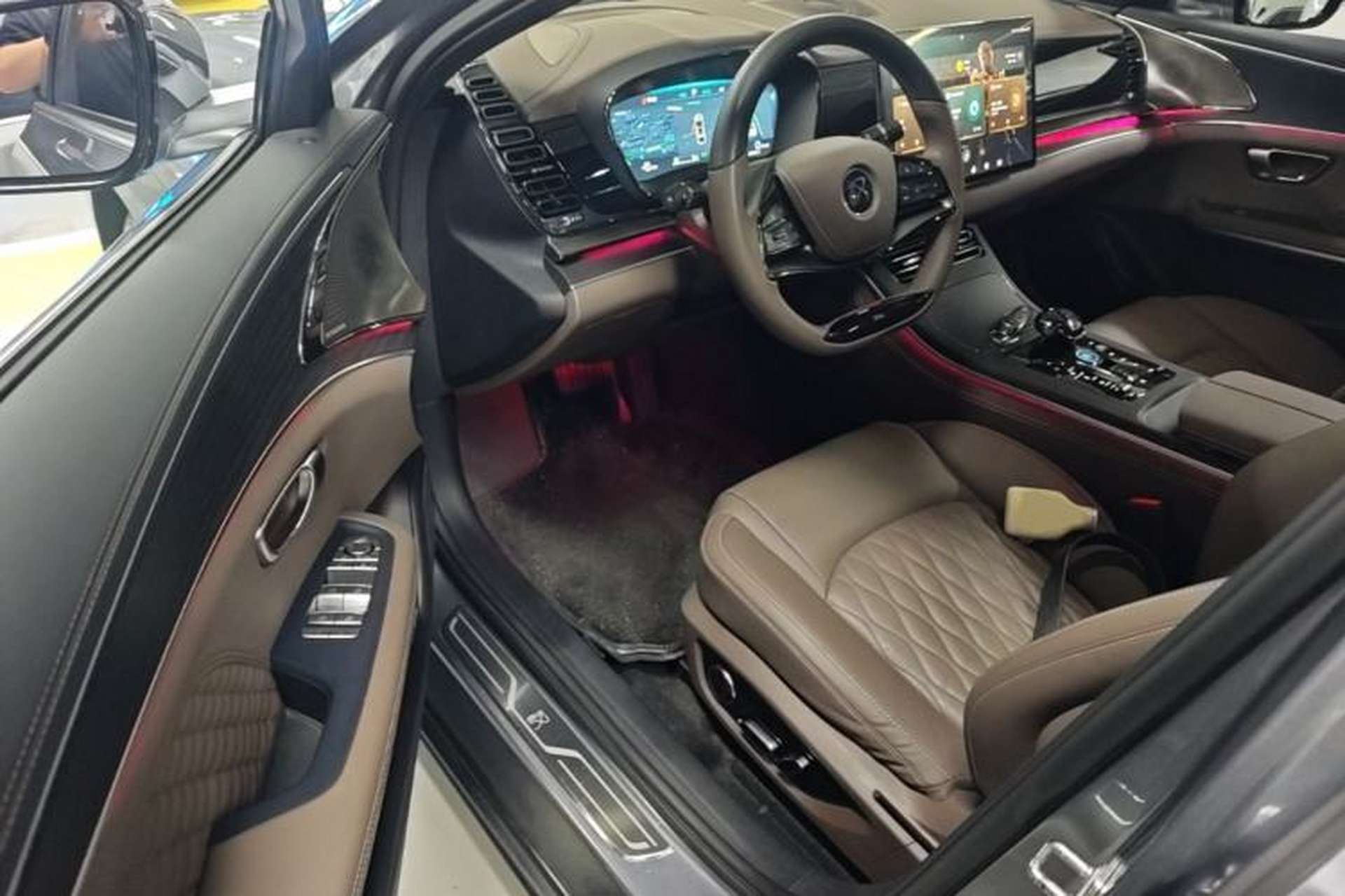 Used BYD Han 2023 DM-i Champion Edition 121KM Prestige Model Driver Seat