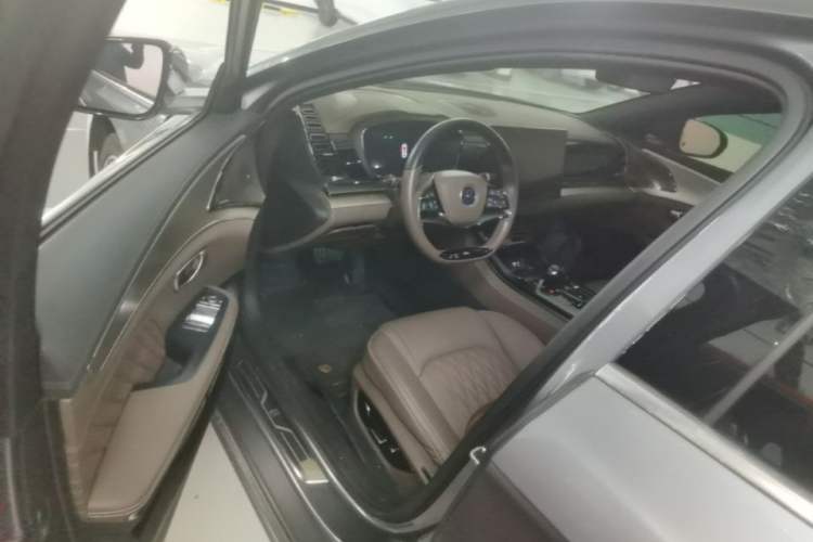 Used BYD Han 2023 DM-i Champion Edition 121KM Prestige Model Driver Seat