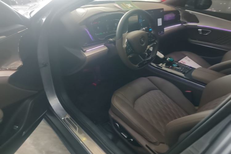 Used BYD Han 2023 DM-i Champion Edition 121KM Prestige Model Driver Seat