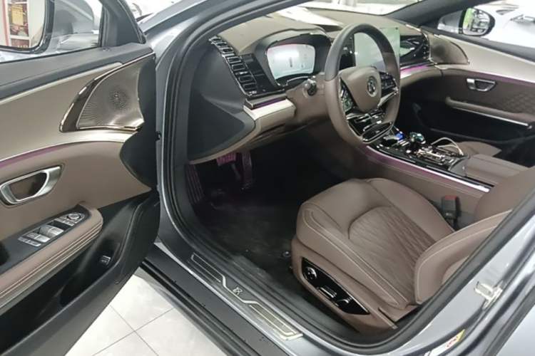 Used BYD Han 2023 EV Champion Edition 605KM Front-Drive Premium Model Driver Seat