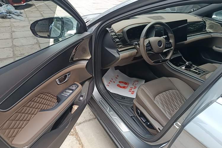 Used BYD Han 2023 EV Champion Edition 715 km Front-Drive Flagship Model Driver Seat