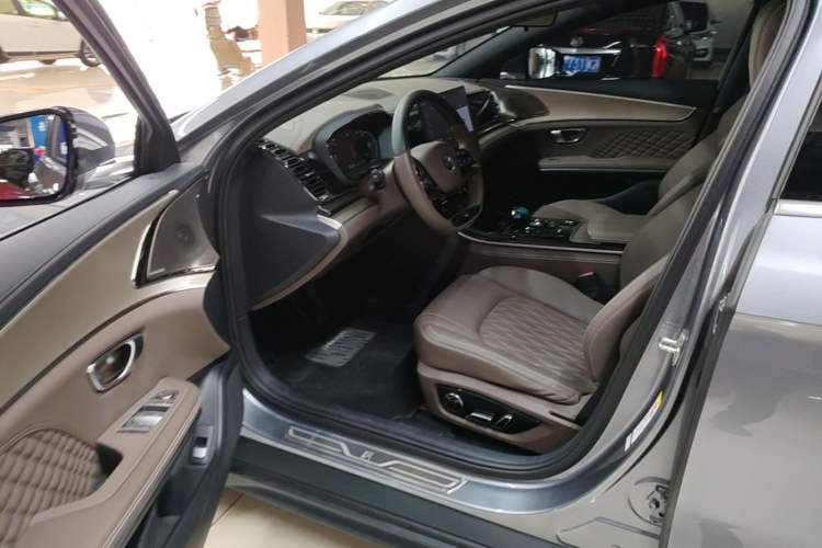 Used BYD Han 2023 EV Champion Edition 605KM Front-Drive Premium Model Driver Seat