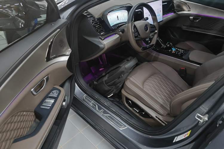 Used BYD Han 2023 EV Champion Edition 605KM Front-Drive Premium Model Driver Seat