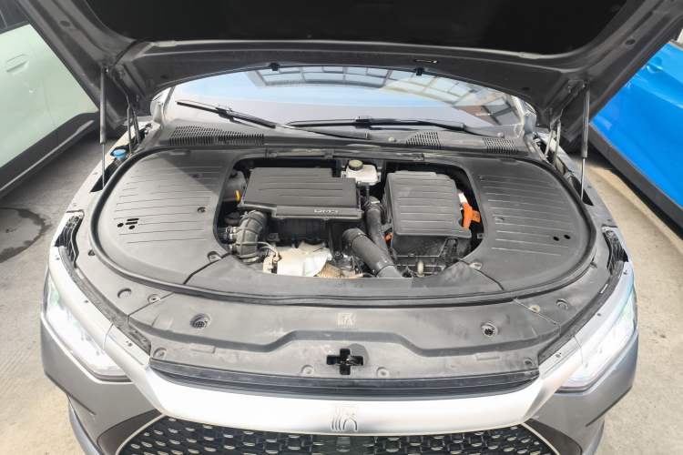 Used BYD Han 2023 DM-i Champion Edition 121KM Prestige Model Engine Bay