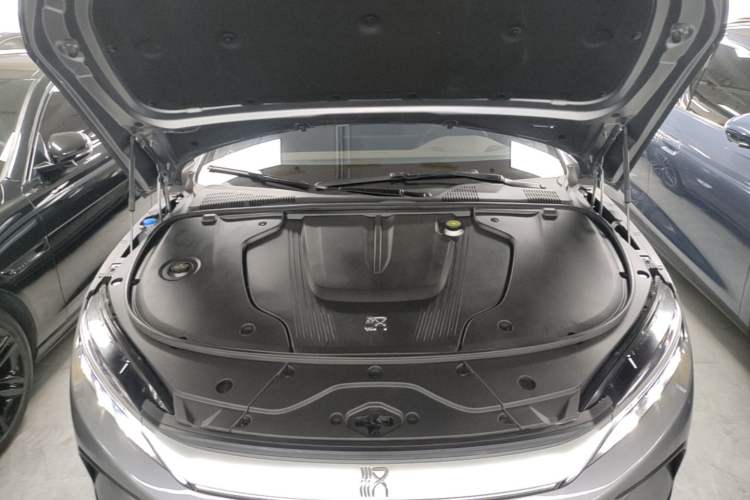 Used BYD Han 2023 EV Champion Edition 506KM Front-Wheel-Drive Premium Model Engine Bay