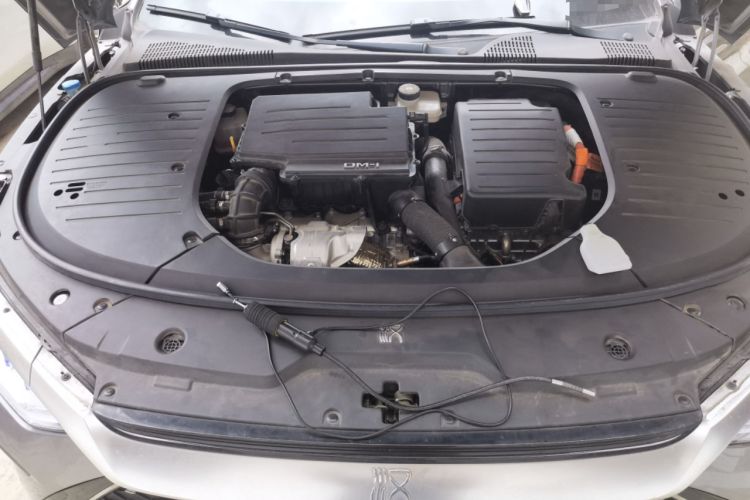 Used BYD Han 2023 DM-i Champion Edition 121KM Prestige Model Engine Bay
