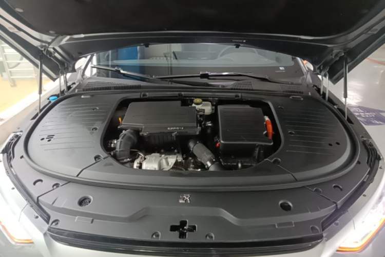 Used BYD Han 2023 DM-i Champion Edition 121KM Prestige Model Engine Bay