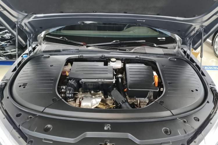 Used BYD Han 2023 DM-i Champion Edition 121KM Prestige Model Engine Bay