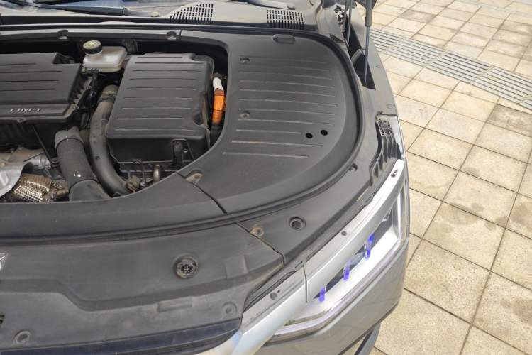 Used BYD Han 2023 DM-i Champion Edition 121KM Prestige Model Engine Bay Left