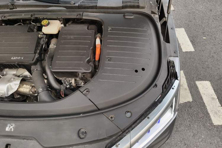 Used BYD Han 2023 DM-i Champion Edition 121KM Prestige Model Engine Bay Left
