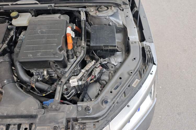 Used BYD Han 2023 DM-i Champion Edition 121KM Prestige Model Engine Bay Left