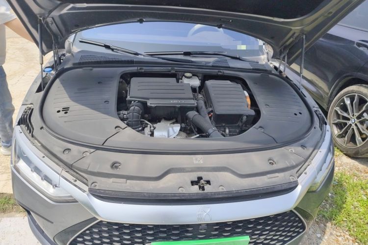 Used BYD Han 2023 DM-i Champion Edition 121KM Elite Model Engine Bay