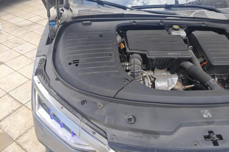 Used BYD Han 2023 DM-i Champion Edition 121KM Prestige Model Engine Bay Right
