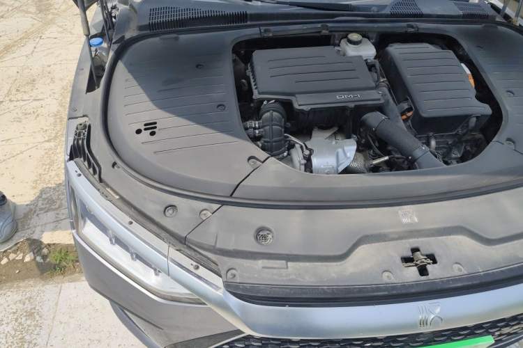 Used BYD Han 2023 DM-i Champion Edition 121KM Elite Model Engine Bay Right