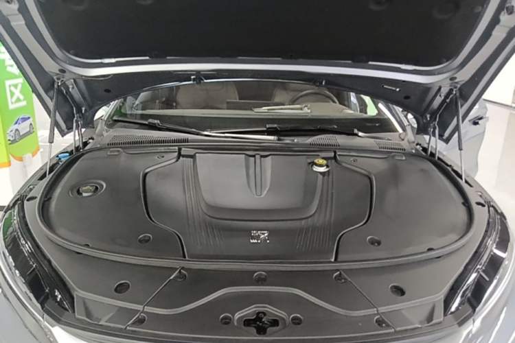 Used BYD Han 2023 EV Champion Edition 605KM Front-Drive Premium Model Engine Bay