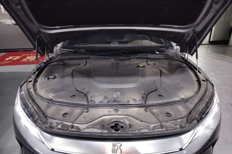 Used BYD Han 2023 EV Champion Edition 506KM Front-Wheel-Drive Premium Model Engine Bay