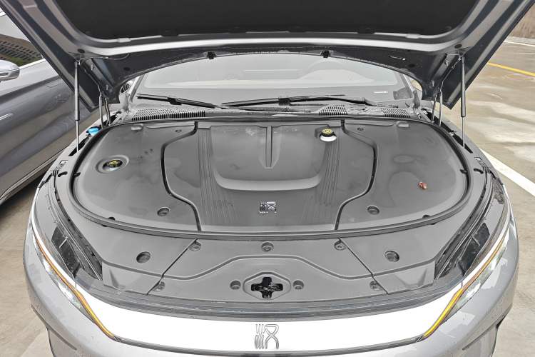 Used BYD Han 2023 EV Champion Edition 605KM Front-Drive Premium Model Engine Bay