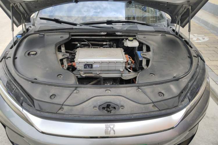 Used BYD Han 2023 EV Champion Edition 605KM Front-Drive Premium Model Engine Bay