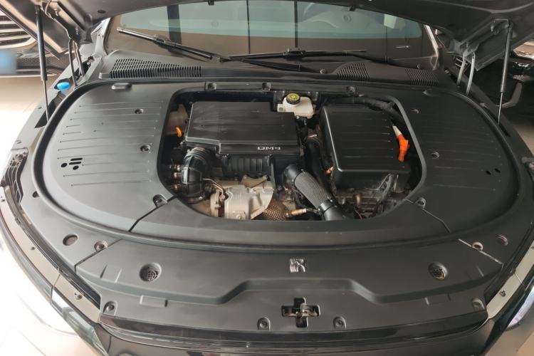 Used BYD Han 2023 DM-i Champion Edition 121KM Prestige Model Engine Bay