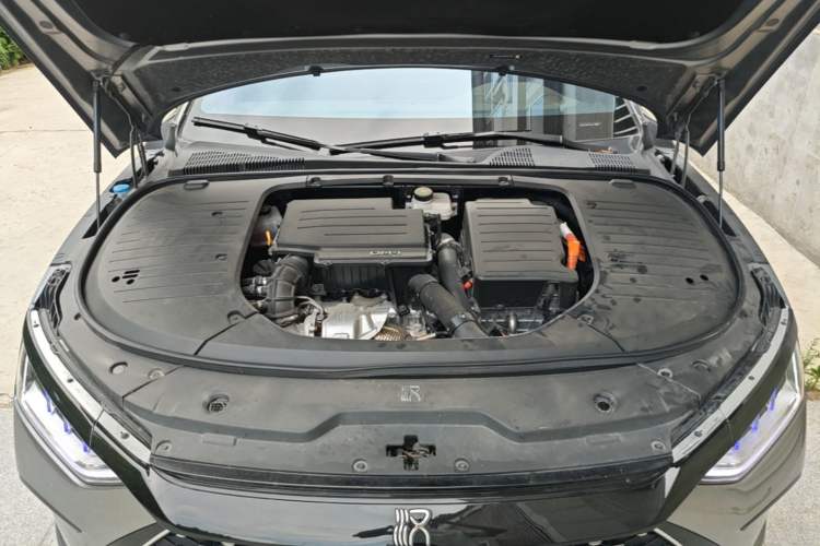 Used BYD Han 2023 DM-i Champion Edition 121KM Prestige Model Engine Bay