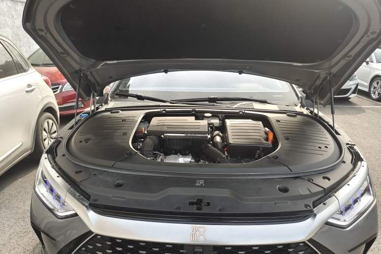 Used BYD Han 2023 DM-i Champion Edition 121KM Prestige Model Engine Bay