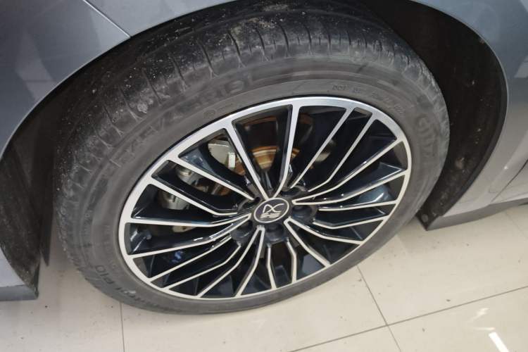 Used BYD Han 2023 EV Champion Edition 506KM Front-Wheel-Drive Premium Model Exterior 1