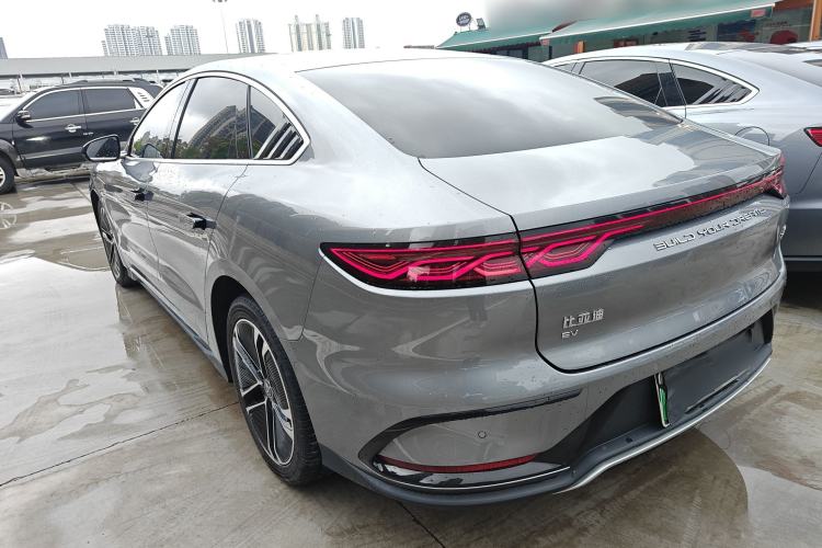 Used BYD Han 2023 EV Champion Edition 605KM Front-Drive Premium Model Exterior 2