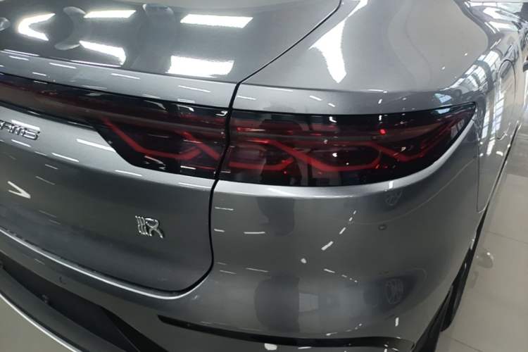 Used BYD Han 2023 DM-i Champion Edition 121KM Prestige Model Exterior 3