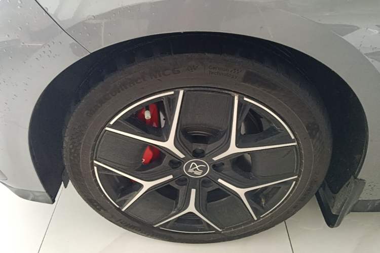 Used BYD Han 2023 EV Champion Edition 715KM Front-Drive Prestige Model Exterior 4