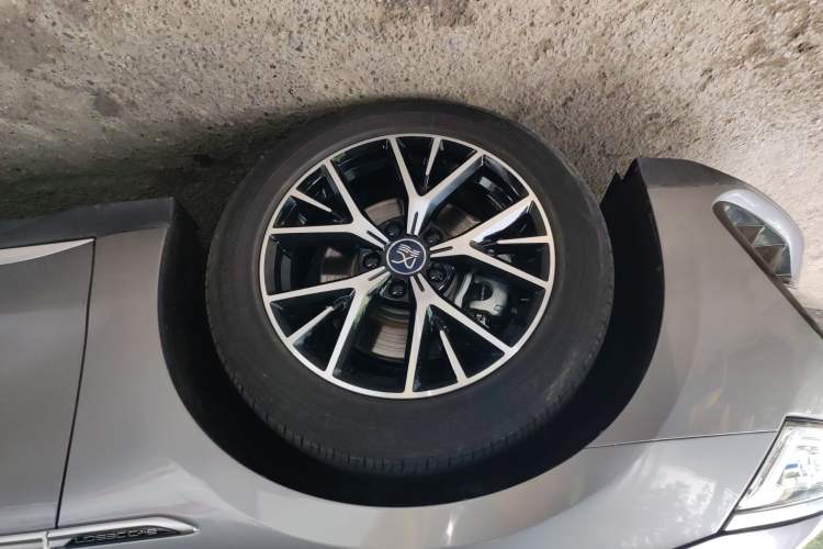 Used BYD Han 2023 DM-i Champion Edition 121KM Prestige Model Exterior 4