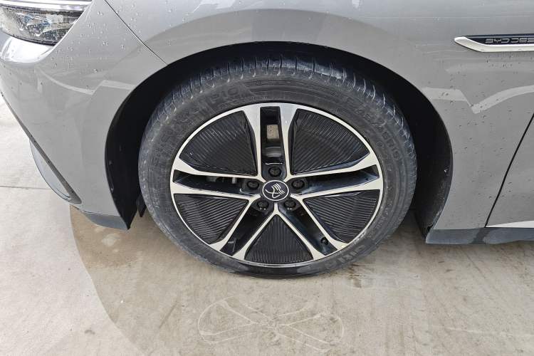 Used BYD Han 2023 EV Champion Edition 605KM Front-Drive Premium Model Exterior 4