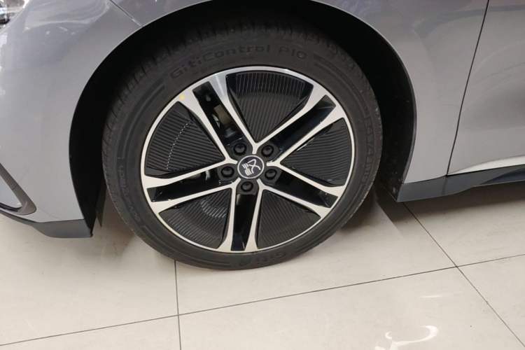 Used BYD Han 2023 EV Champion Edition 605KM Front-Drive Premium Model Exterior 4