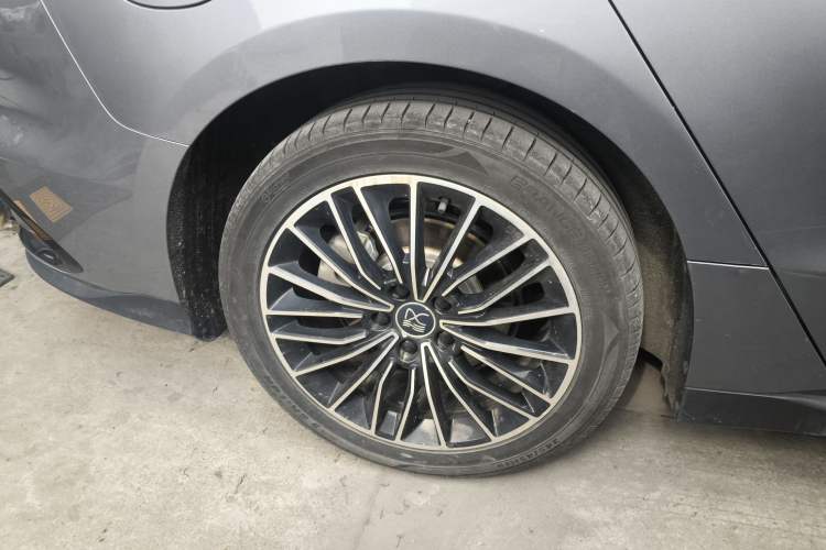 Used BYD Han 2023 DM-i Champion Edition 121KM Prestige Model Exterior 5