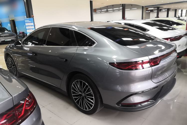 Used BYD Han 2023 EV Champion Edition 506KM Front-Wheel-Drive Premium Model Exterior 5
