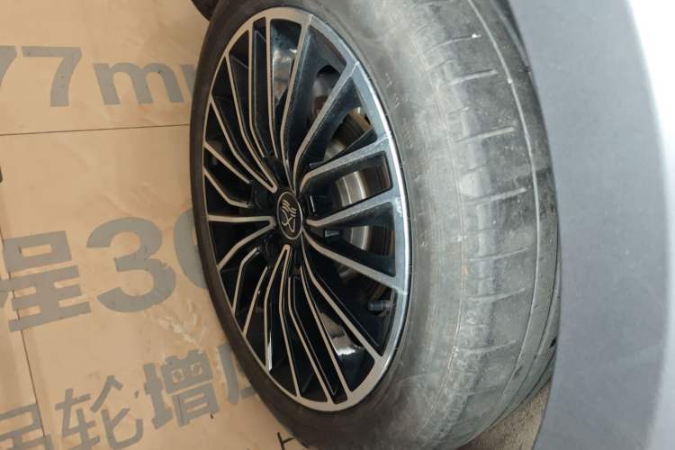 Used BYD Han 2023 DM-i Champion Edition 121KM Prestige Model Exterior 5