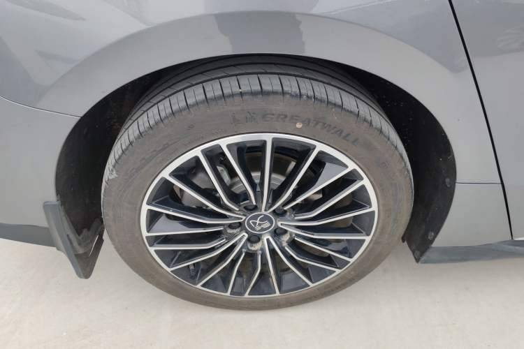 Used BYD Han 2023 DM-i Champion Edition 121KM Prestige Model Exterior 5