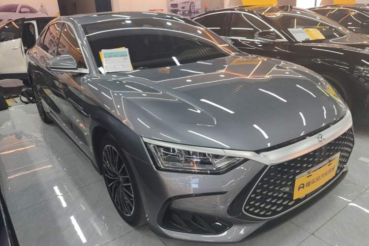 Used BYD Han 2023 DM-i Champion Edition 121KM Prestige Model Front Right 45 Deg