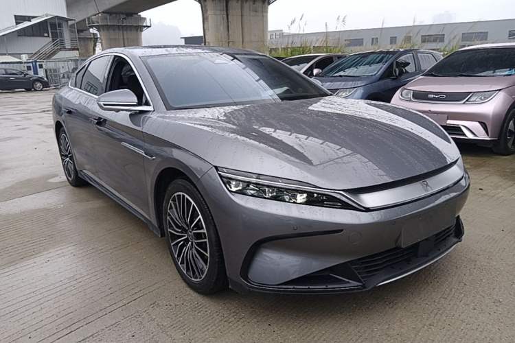Used BYD Han 2023 EV Champion Edition 506KM Front-Wheel-Drive Premium Model Front Right 45 Deg