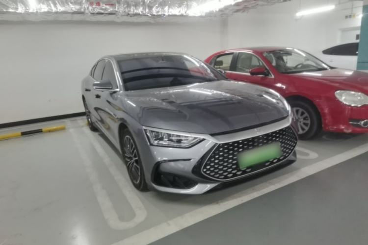 Used BYD Han 2023 DM-i Champion Edition 121KM Prestige Model Front Right 45 Deg