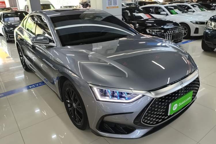 Used BYD Han 2023 DM-i Champion Edition 121KM Prestige Model Front Right 45 Deg