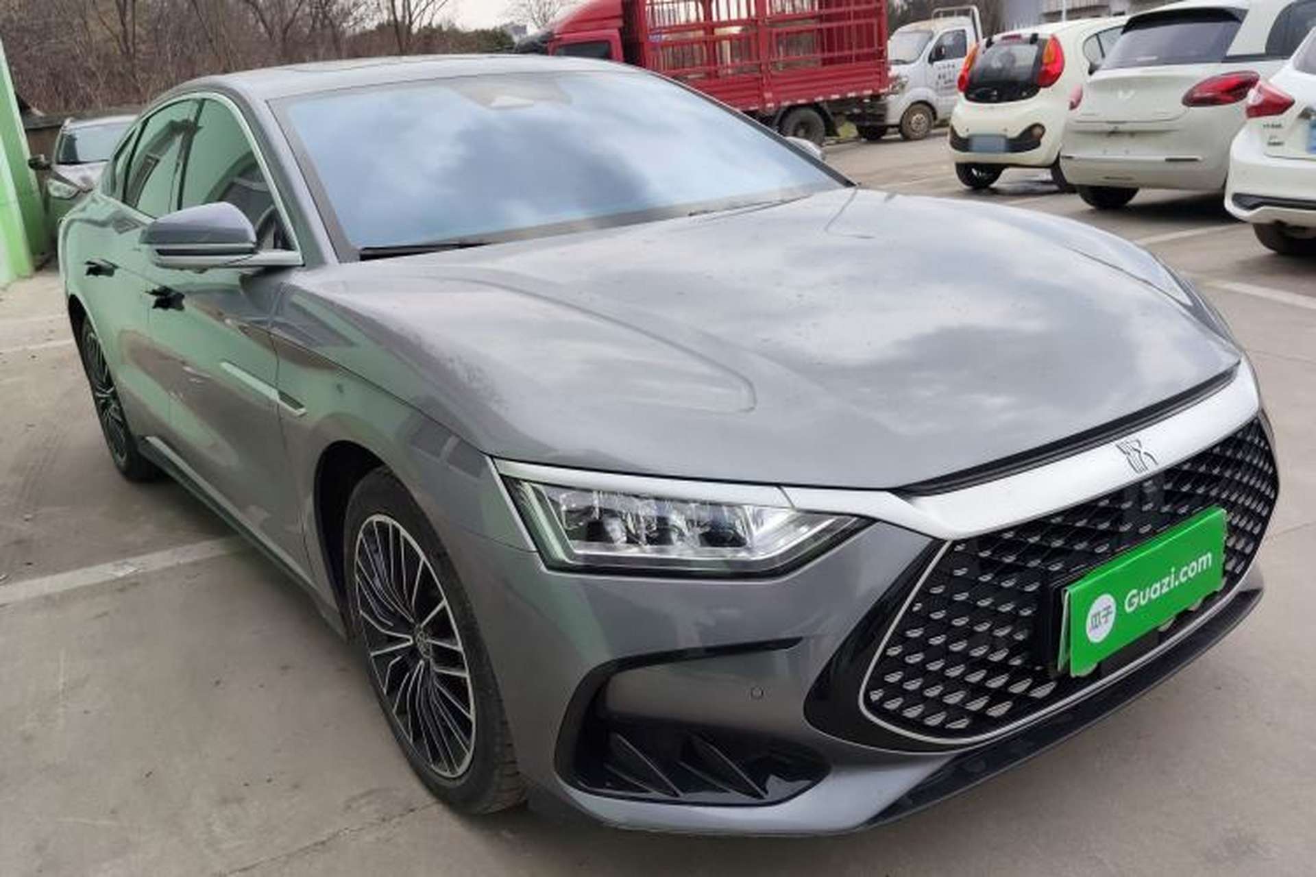 Used BYD Han 2023 DM-i Champion Edition 121KM Prestige Model Front Right 45 Deg