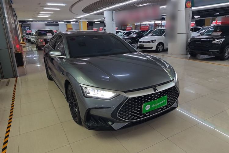 Used BYD Han 2023 DM-i Champion Edition 121KM Prestige Model Front Right 45 Deg