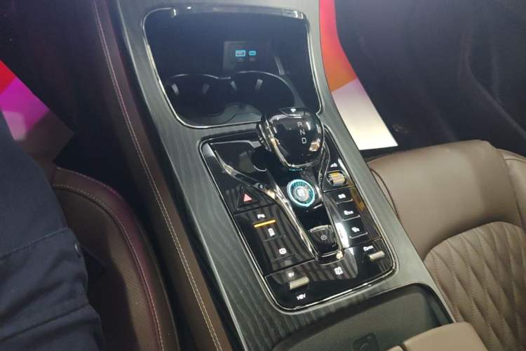 Used BYD Han 2023 DM-i Champion Edition 121KM Prestige Model Gear Lever