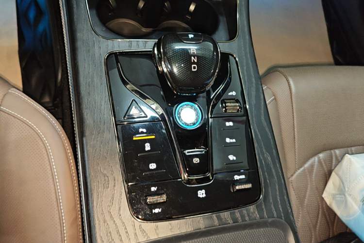 Used BYD Han 2023 DM-i Champion Edition 121KM Prestige Model Gear Lever