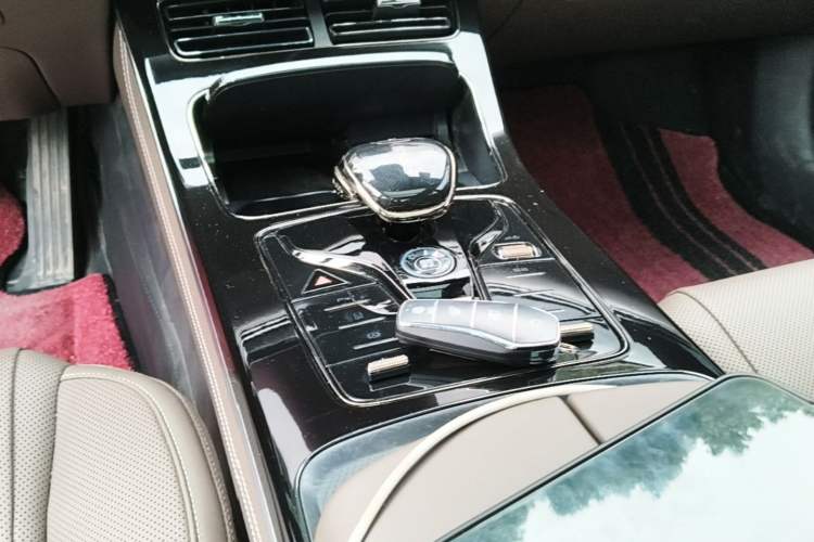 Used BYD Han 2023 EV Champion Edition 506KM Front-Wheel-Drive Premium Model Gear Lever