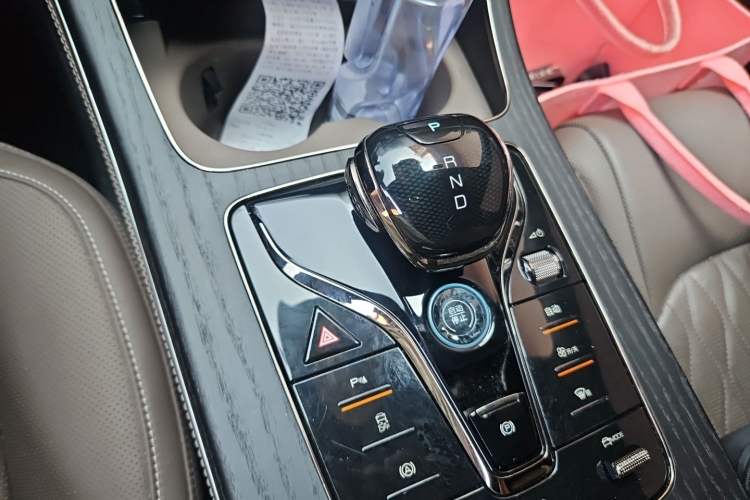 Used BYD Han 2023 DM-i Champion Edition 121KM Prestige Model Gear Lever