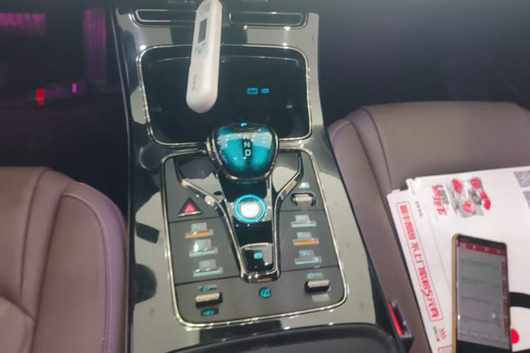 Used BYD Han 2023 DM-i Champion Edition 121KM Prestige Model Gear Lever