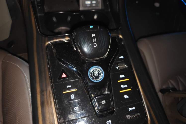 Used BYD Han 2023 EV Champion Edition 506KM Front-Wheel-Drive Premium Model Gear Lever